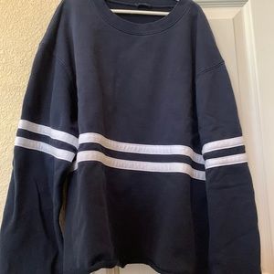 ❗️NEW NEVER WORN❗️Brandy Melville Sweatshirt